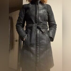 Andrew Marc- Women's Black Shearling Leather Belted Coat/EUC/Size S